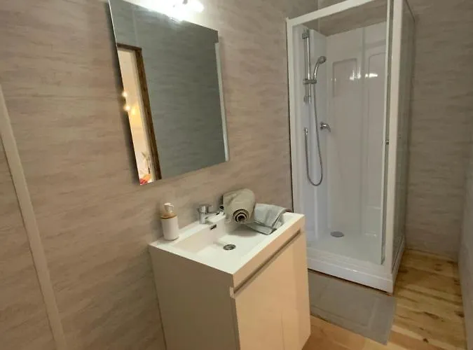 L'oustaliere Saint-Georges-de-Levejac